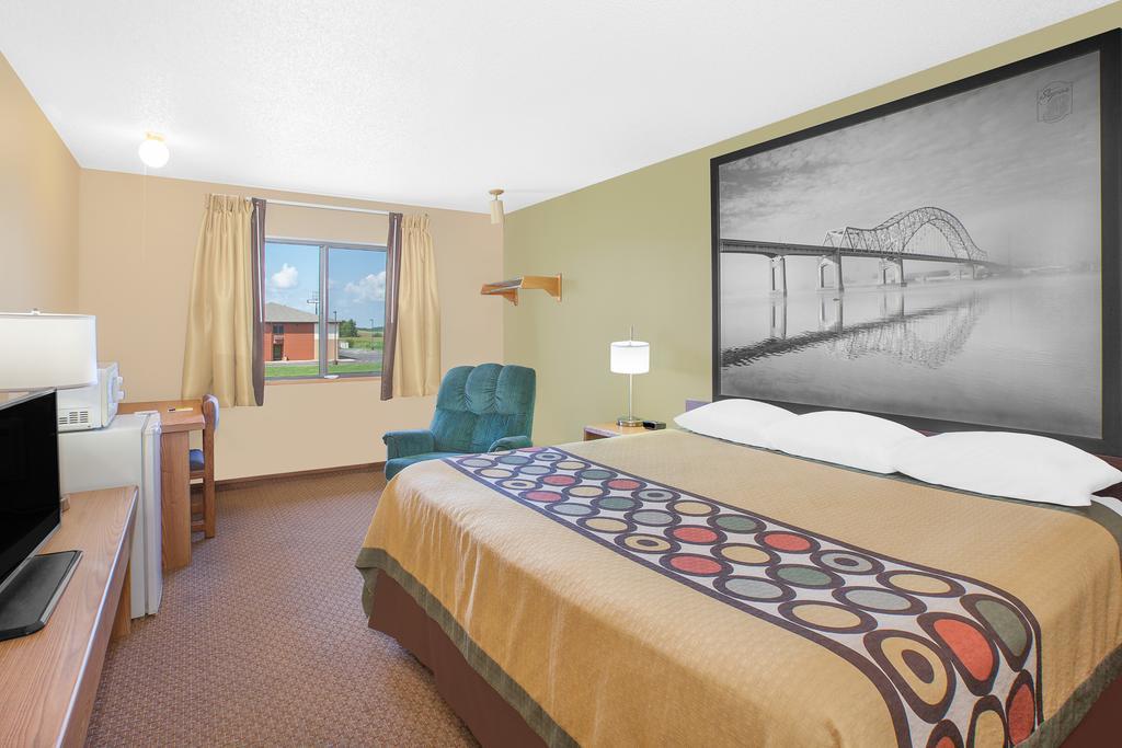 Super 8 By Wyndham Mt Pleasant Motel Mount Pleasant Exterior photo